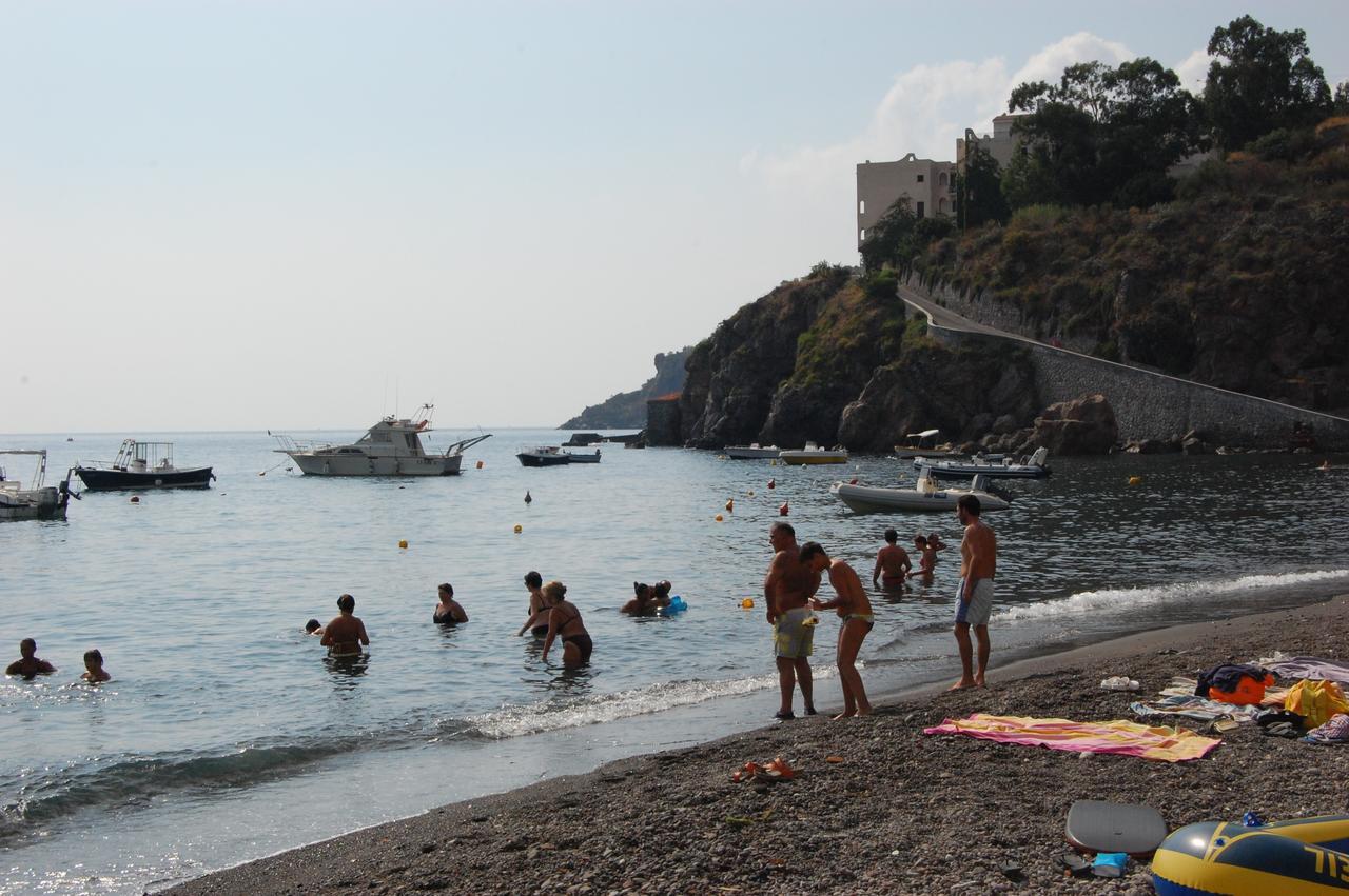 Residence Hotel Baia Portinenti リーパリ エクステリア 写真