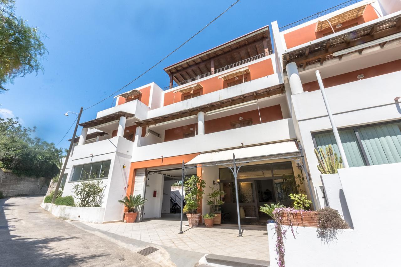 Residence Hotel Baia Portinenti リーパリ エクステリア 写真
