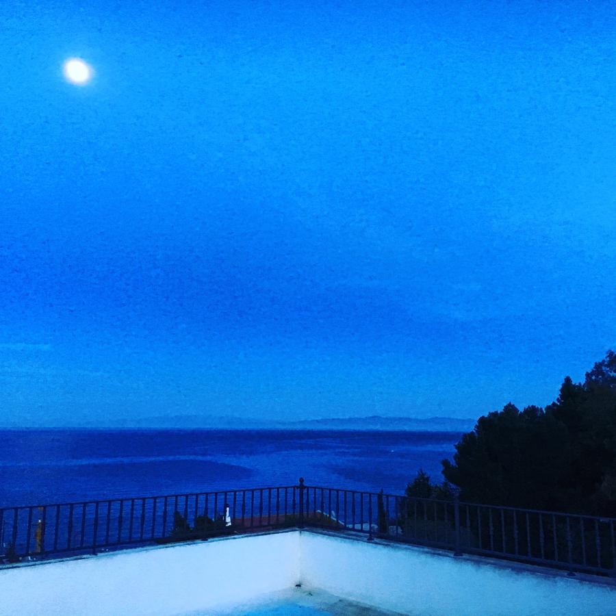 Residence Hotel Baia Portinenti リーパリ エクステリア 写真