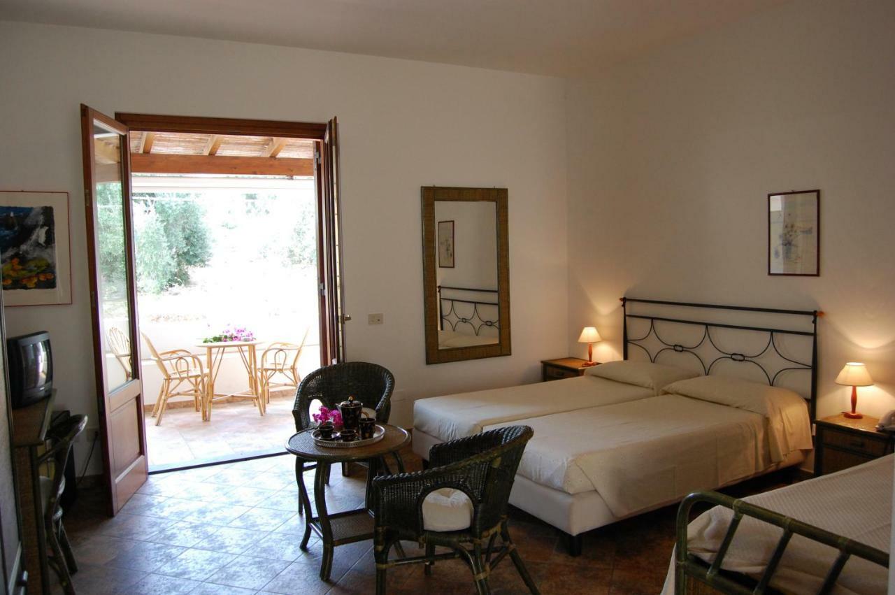 Residence Hotel Baia Portinenti リーパリ エクステリア 写真